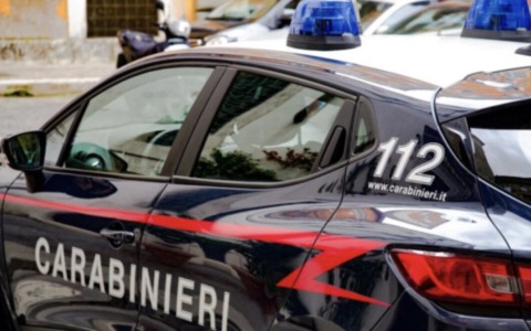 Castiglione delle Stiviere: incendiato un appartamento con una 12enne sola, madre denunciata