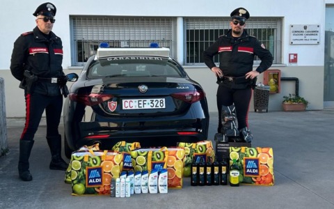 Un 28enne denunciato per furto di merce da supermercati per 3mila euro