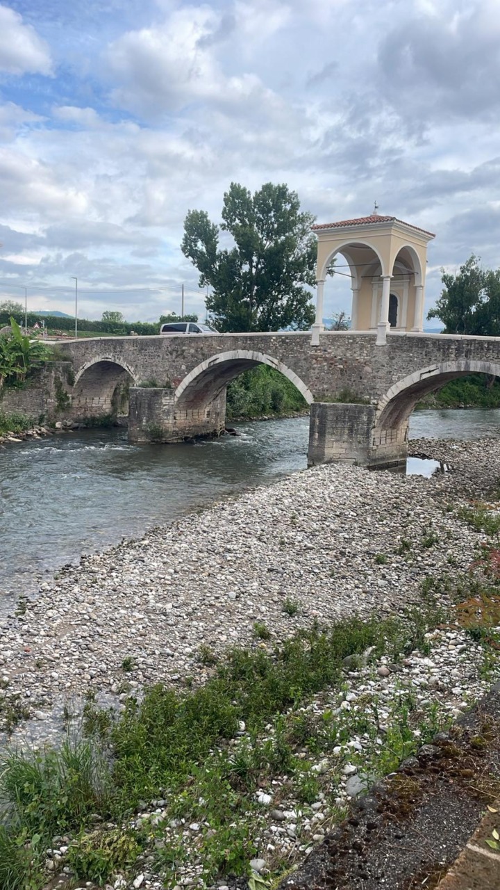 Scoperto un uomo senza vita nel fiume a Bedizzole